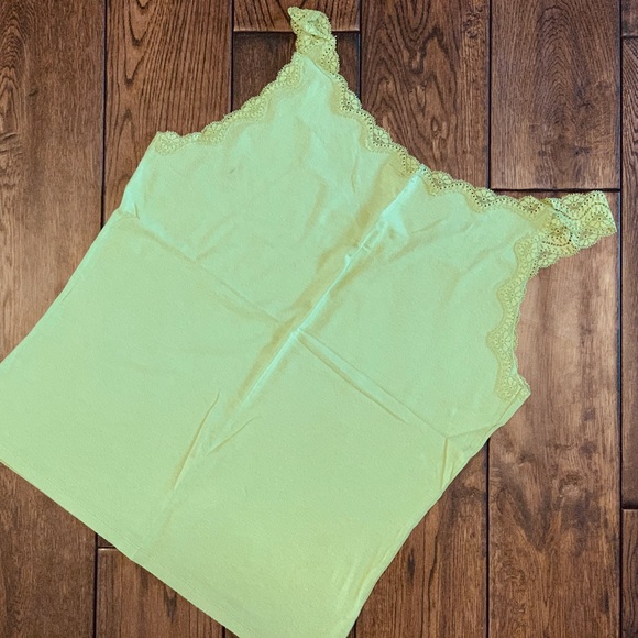 ⭐️2 for $20⭐️Ann Taylor Cami - Picture 2 of 5